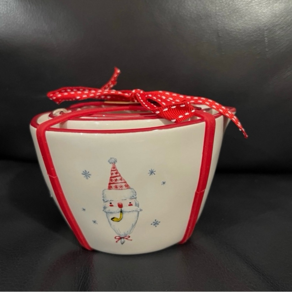 Christmas Rae Dunn Santa Measuring Cups, 4 - Christmas Santa Measuring Cups